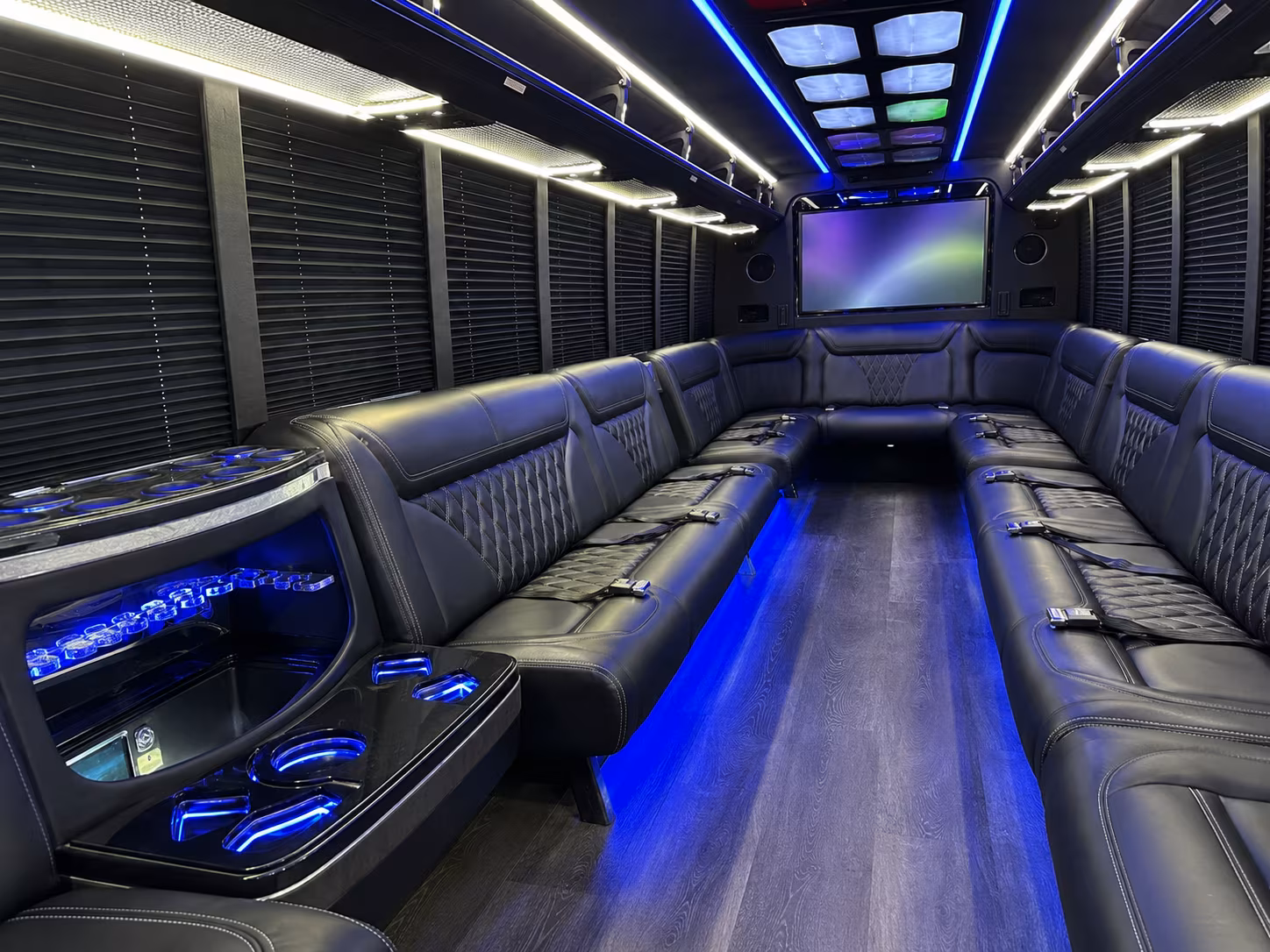Orlando Birthday, Sweet 16, & Quinceañera Transportation party bus exterior