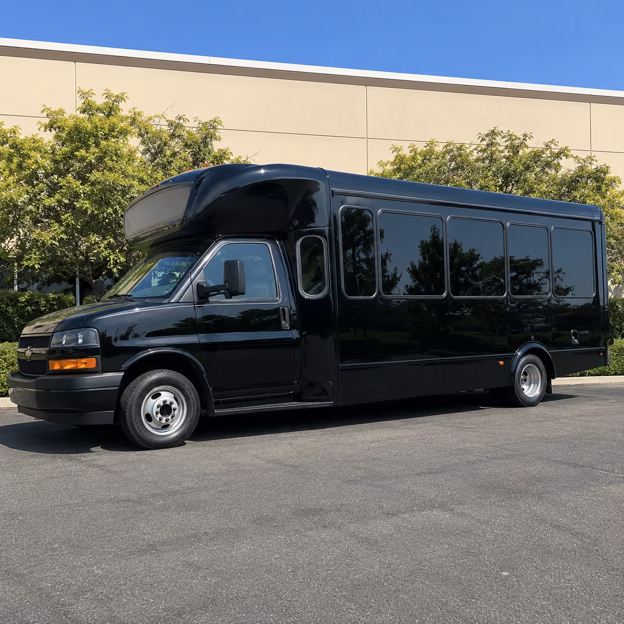 Orlando Birthday, Sweet 16, & Quinceañera Transportation party bus exterior