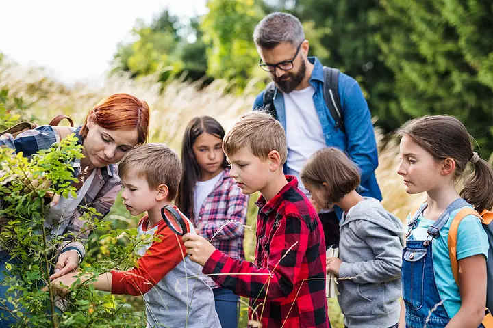 School Field Trip Bus Rentals in Sanford